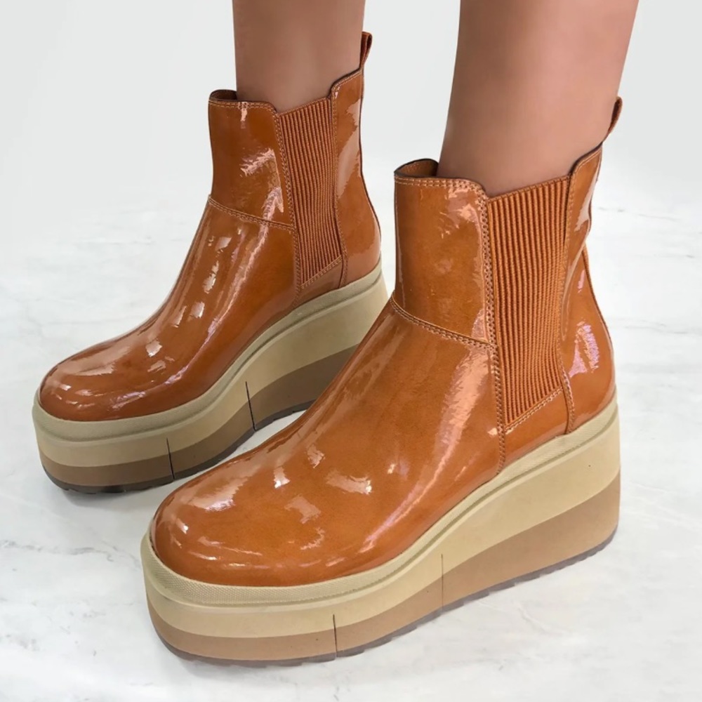Brand new in box Naked Feet Guild Boots in Hazel. Size 6.5. NWT
